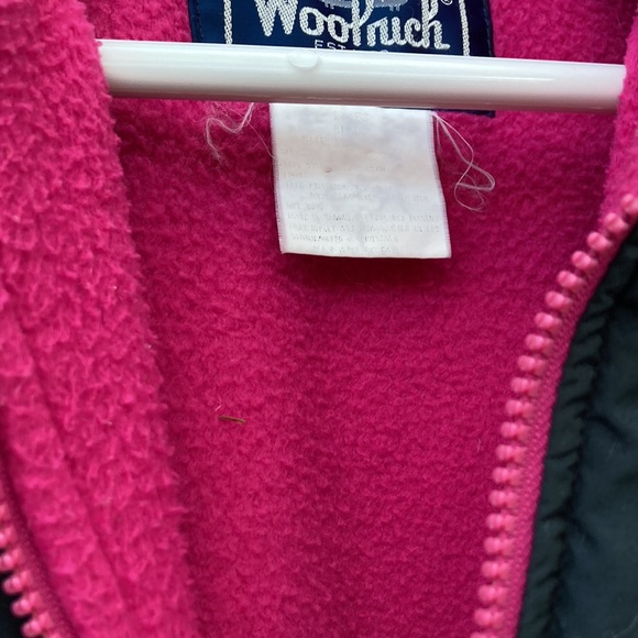 Woolrich Zipper Black/Pink Vest - Picture 7 of 8